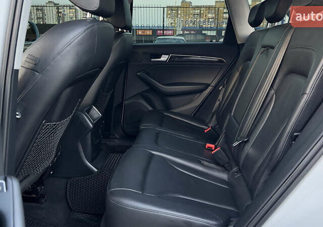 Белый Ауди Ку 5, объемом двигателя 1.97 л и пробегом 131 тыс. км за 18000 $, фото 14 на Automoto.ua