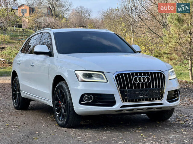 Белый Ауди Ку 5, объемом двигателя 2 л и пробегом 197 тыс. км за 12900 $, фото 3 на Automoto.ua