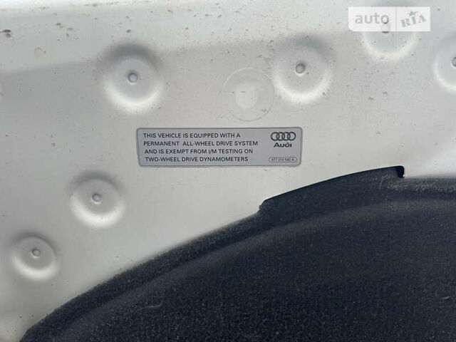 Белый Ауди Ку 5, объемом двигателя 2 л и пробегом 156 тыс. км за 16990 $, фото 28 на Automoto.ua
