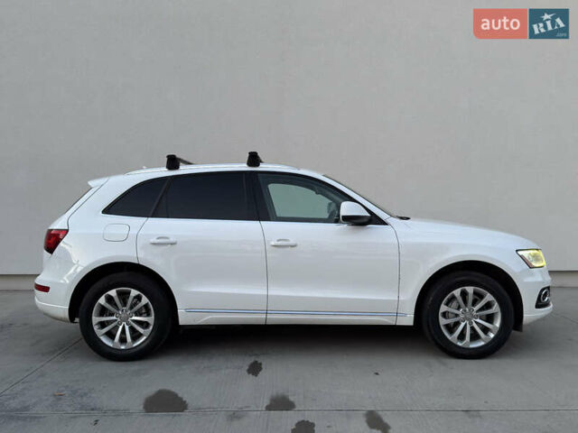 Белый Ауди Ку 5, объемом двигателя 1.98 л и пробегом 260 тыс. км за 12999 $, фото 4 на Automoto.ua