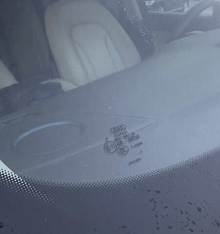 Белый Ауди Ку 5, объемом двигателя 1.98 л и пробегом 260 тыс. км за 12999 $, фото 12 на Automoto.ua