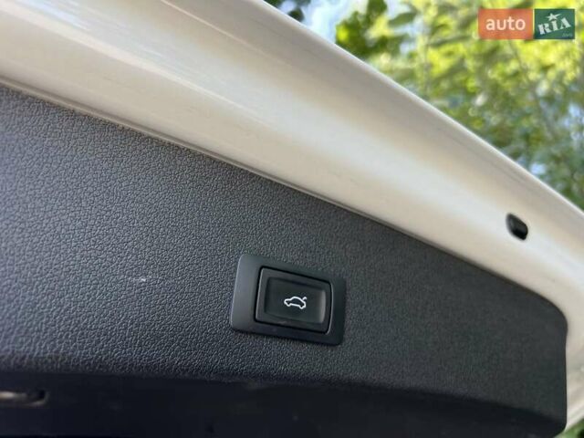 Белый Ауди Ку 5, объемом двигателя 3 л и пробегом 166 тыс. км за 14900 $, фото 29 на Automoto.ua