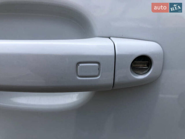 Белый Ауди Ку 5, объемом двигателя 2.97 л и пробегом 162 тыс. км за 19555 $, фото 7 на Automoto.ua