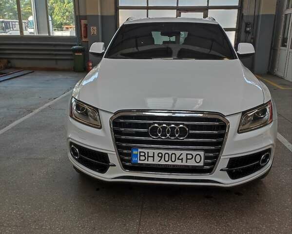 Ауди Ку 5 2013 в Одессе на Automoto.ua Белый Ауди Ку 5, объемом двигателя 2 л и пробегом 175 тыс. км за 15500 $, фото 1 на Automoto.ua