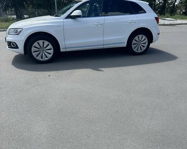 Білий Ауді Ку 5, об'ємом двигуна 1.98 л та пробігом 273 тис. км за 15000 $, фото 4 на Automoto.ua
