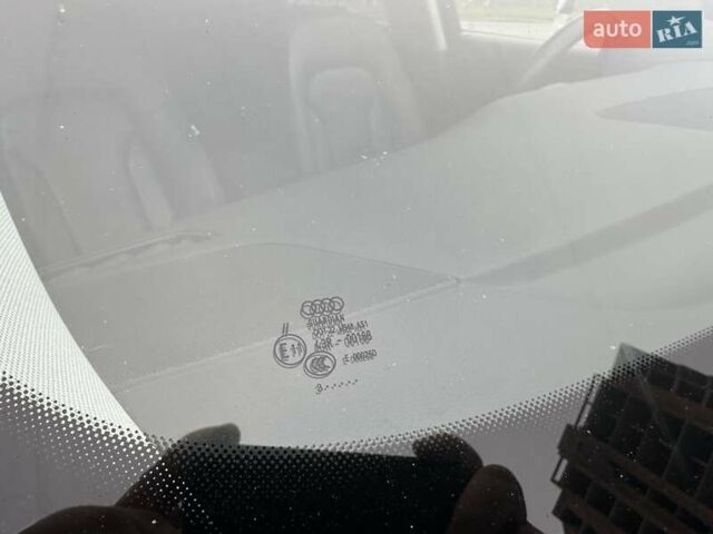 Белый Ауди Ку 5, объемом двигателя 1.98 л и пробегом 211 тыс. км за 12200 $, фото 14 на Automoto.ua