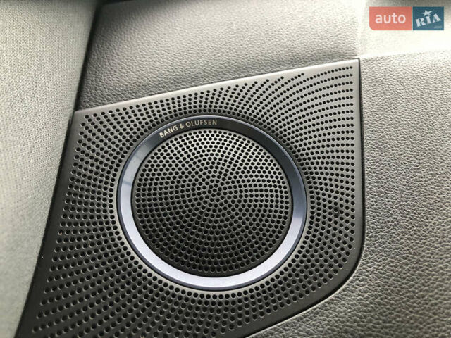 Белый Ауди Ку 5, объемом двигателя 3 л и пробегом 220 тыс. км за 13700 $, фото 30 на Automoto.ua
