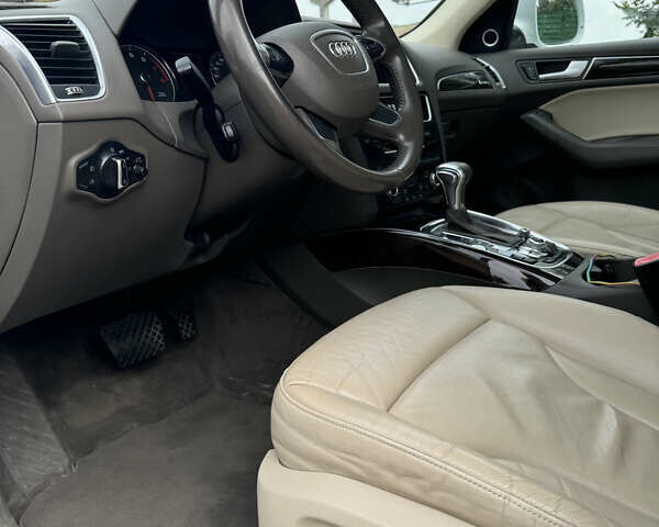 Белый Ауди Ку 5, объемом двигателя 1.98 л и пробегом 265 тыс. км за 12000 $, фото 27 на Automoto.ua