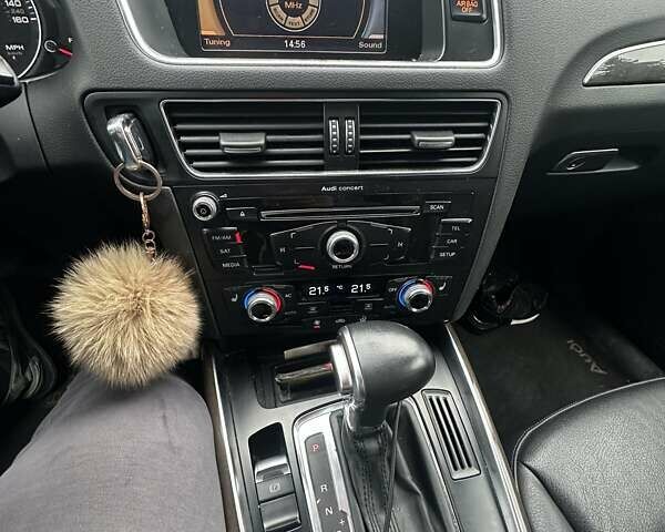 Белый Ауди Ку 5, объемом двигателя 1.98 л и пробегом 211 тыс. км за 12200 $, фото 25 на Automoto.ua