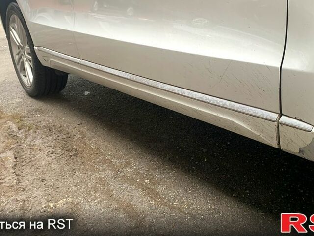 Білий Ауді Ку 5, об'ємом двигуна 2 л та пробігом 270 тис. км за 13800 $, фото 2 на Automoto.ua