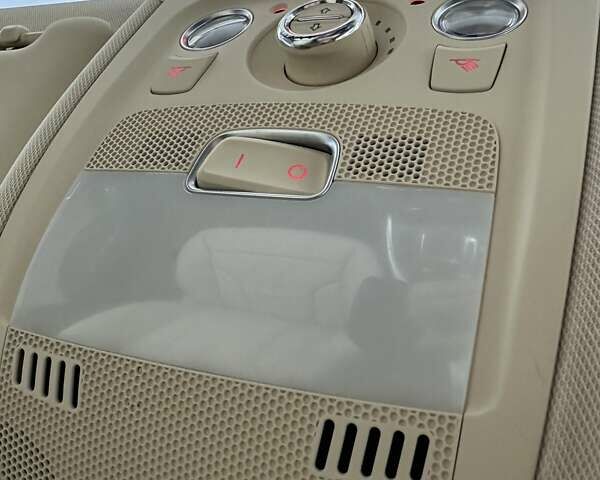 Белый Ауди Ку 5, объемом двигателя 2 л и пробегом 109 тыс. км за 15850 $, фото 18 на Automoto.ua