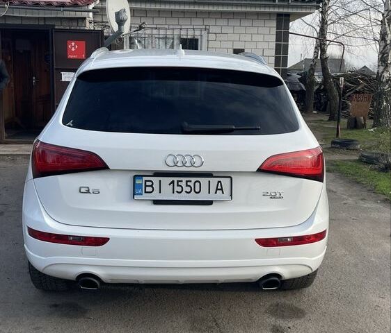 Білий Ауді Ку 5, об'ємом двигуна 2 л та пробігом 228 тис. км за 11500 $, фото 5 на Automoto.ua
