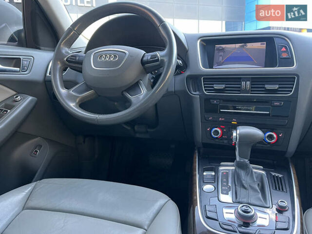 Белый Ауди Ку 5, объемом двигателя 1.98 л и пробегом 172 тыс. км за 12890 $, фото 15 на Automoto.ua