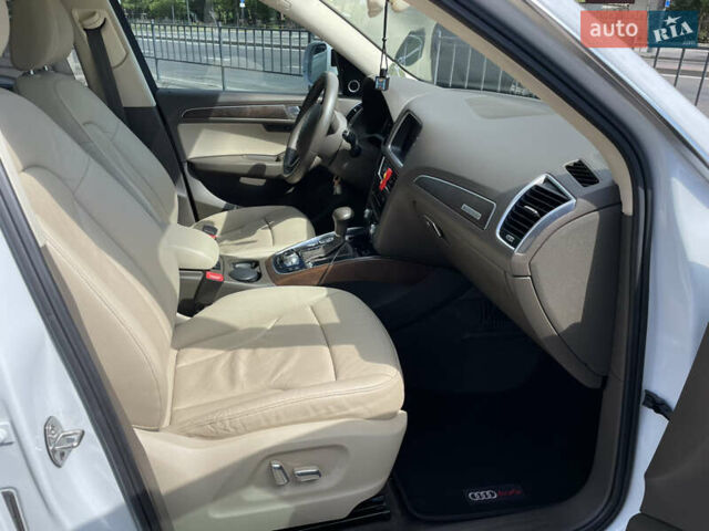 Белый Ауди Ку 5, объемом двигателя 2.97 л и пробегом 205 тыс. км за 20000 $, фото 15 на Automoto.ua