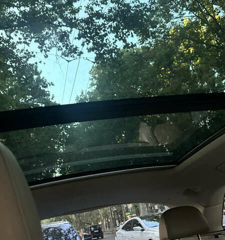 Белый Ауди Ку 5, объемом двигателя 1.98 л и пробегом 200 тыс. км за 10000 $, фото 5 на Automoto.ua