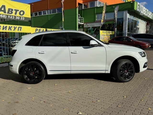 Білий Ауді Ку 5, об'ємом двигуна 2 л та пробігом 135 тис. км за 13350 $, фото 6 на Automoto.ua