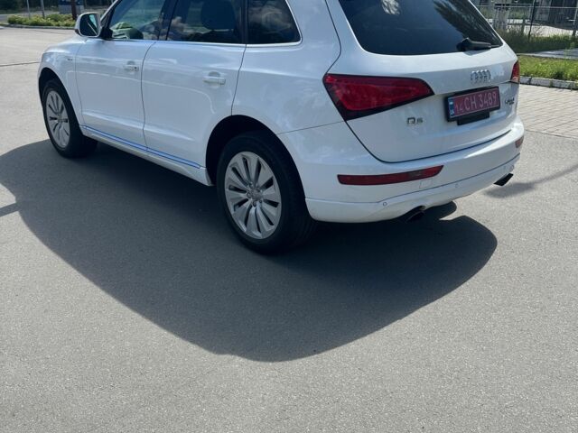 Белый Ауди Ку 5, объемом двигателя 2 л и пробегом 270 тыс. км за 15000 $, фото 3 на Automoto.ua