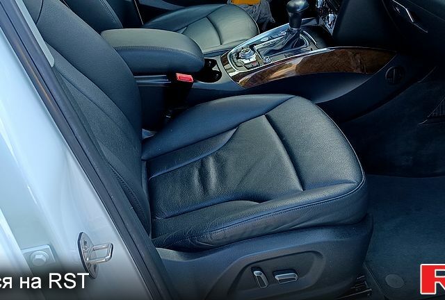 Белый Ауди Ку 5, объемом двигателя 2 л и пробегом 176 тыс. км за 15550 $, фото 5 на Automoto.ua