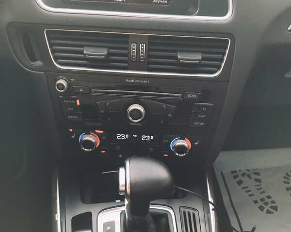 Белый Ауди Ку 5, объемом двигателя 2 л и пробегом 180 тыс. км за 13800 $, фото 23 на Automoto.ua