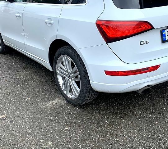 Білий Ауді Ку 5, об'ємом двигуна 2 л та пробігом 270 тис. км за 13800 $, фото 8 на Automoto.ua