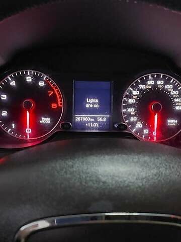 Белый Ауди Ку 5, объемом двигателя 2 л и пробегом 268 тыс. км за 16500 $, фото 8 на Automoto.ua