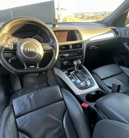 Белый Ауди Ку 5, объемом двигателя 3 л и пробегом 222 тыс. км за 16750 $, фото 5 на Automoto.ua