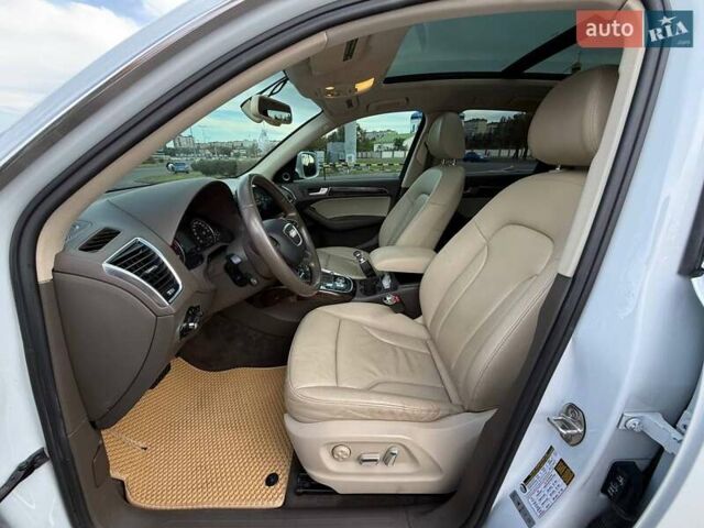 Белый Ауди Ку 5, объемом двигателя 1.98 л и пробегом 136 тыс. км за 13500 $, фото 28 на Automoto.ua