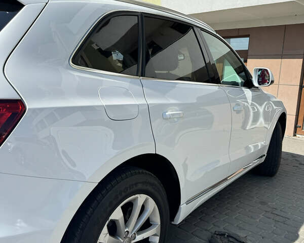 Ауди Ку 5 2013 в Львове на Automoto.ua Белый Ауди Ку 5, объемом двигателя 1.98 л и пробегом 213 тыс. км за 14300 $, фото 11 на Automoto.ua