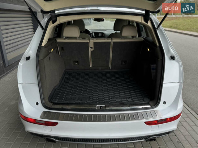 Белый Ауди Ку 5, объемом двигателя 3 л и пробегом 152 тыс. км за 15700 $, фото 19 на Automoto.ua
