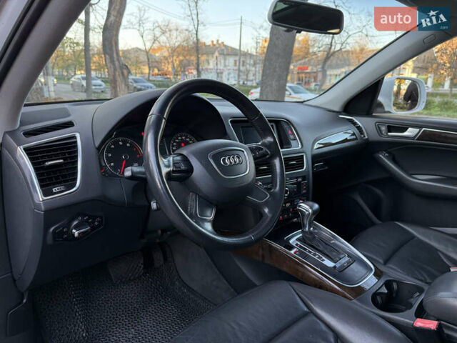 Білий Ауді Ку 5, об'ємом двигуна 2 л та пробігом 196 тис. км за 16300 $, фото 23 на Automoto.ua