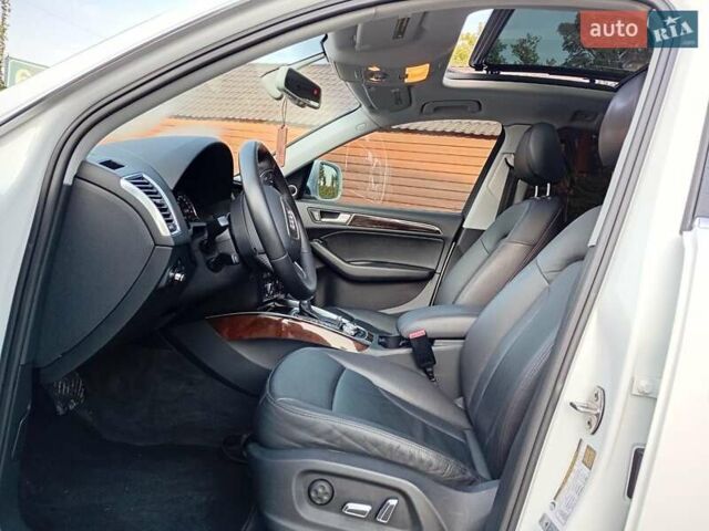 Білий Ауді Ку 5, об'ємом двигуна 2 л та пробігом 190 тис. км за 14800 $, фото 10 на Automoto.ua