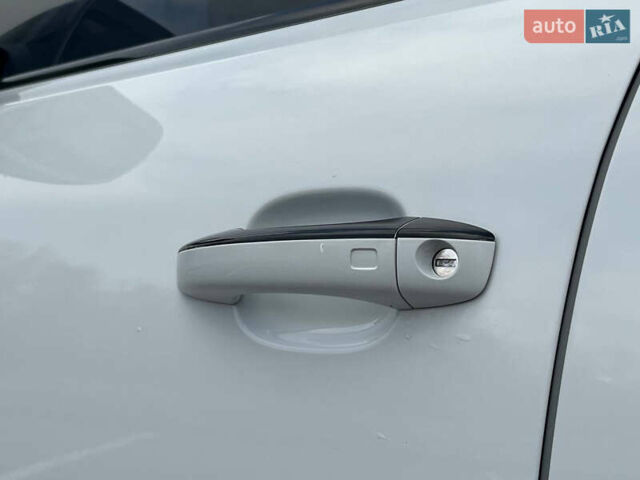 Белый Ауди Ку 5, объемом двигателя 3 л и пробегом 209 тыс. км за 21000 $, фото 14 на Automoto.ua