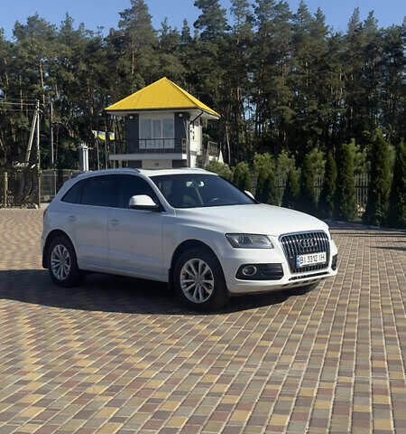 Белый Ауди Ку 5, объемом двигателя 2 л и пробегом 161 тыс. км за 18000 $, фото 5 на Automoto.ua
