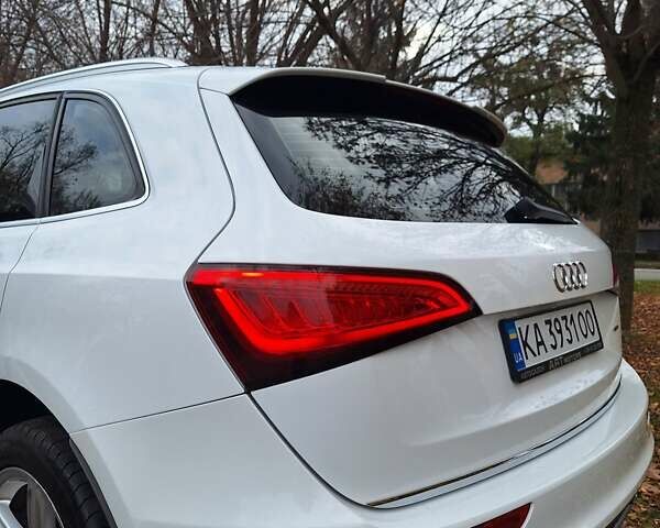 Белый Ауди Ку 5, объемом двигателя 1.97 л и пробегом 160 тыс. км за 24499 $, фото 18 на Automoto.ua