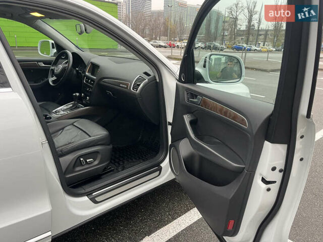 Белый Ауди Ку 5, объемом двигателя 1.98 л и пробегом 109 тыс. км за 15999 $, фото 14 на Automoto.ua