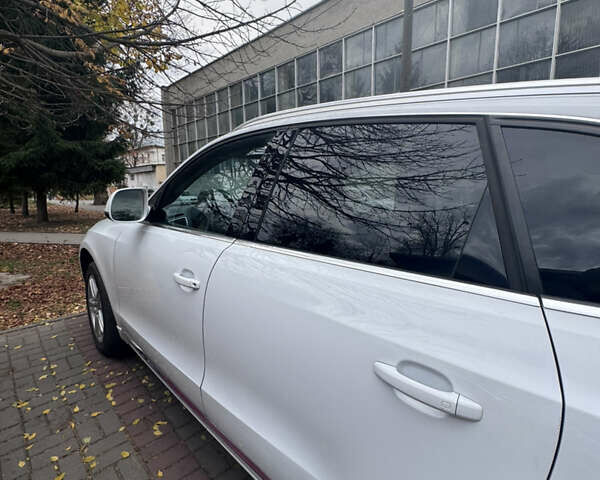 Белый Ауди Ку 5, объемом двигателя 1.98 л и пробегом 212 тыс. км за 15800 $, фото 3 на Automoto.ua