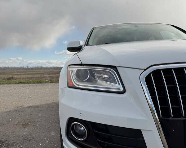 Ауди Ку 5 2014 в Житомире на Automoto.ua Белый Ауди Ку 5, объемом двигателя 1.98 л и пробегом 256 тыс. км за 15700 $, фото 3 на Automoto.ua