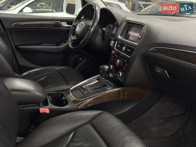 Белый Ауди Ку 5, объемом двигателя 2 л и пробегом 196 тыс. км за 15999 $, фото 19 на Automoto.ua