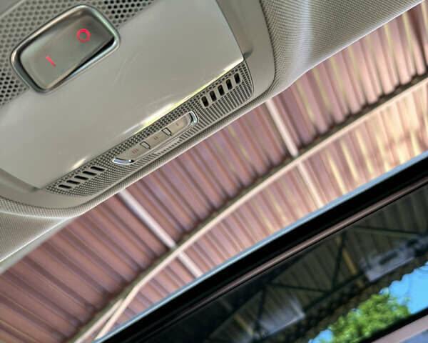 Белый Ауди Ку 5, объемом двигателя 1.98 л и пробегом 240 тыс. км за 15990 $, фото 22 на Automoto.ua