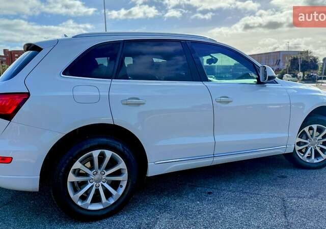 Білий Ауді Ку 5, об'ємом двигуна 1.98 л та пробігом 161 тис. км за 18500 $, фото 11 на Automoto.ua