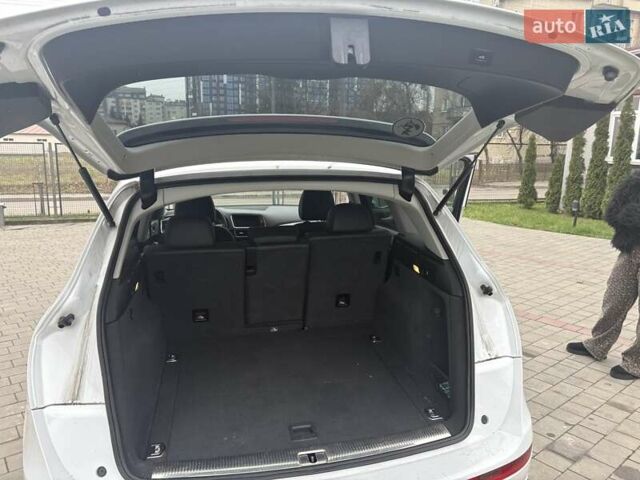 Білий Ауді Ку 5, об'ємом двигуна 2.97 л та пробігом 160 тис. км за 23386 $, фото 9 на Automoto.ua