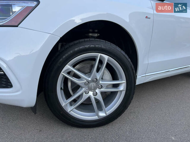 Белый Ауди Ку 5, объемом двигателя 1.98 л и пробегом 151 тыс. км за 19850 $, фото 6 на Automoto.ua