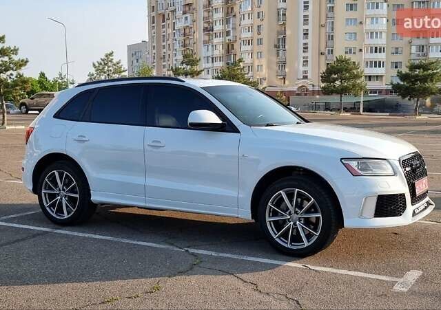 Білий Ауді Ку 5, об'ємом двигуна 2.97 л та пробігом 224 тис. км за 22999 $, фото 7 на Automoto.ua