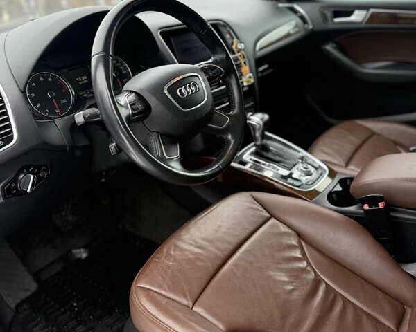 Белый Ауди Ку 5, объемом двигателя 2 л и пробегом 150 тыс. км за 17000 $, фото 17 на Automoto.ua