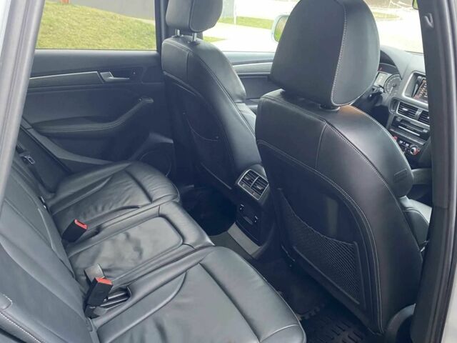 Білий Ауді Ку 5, об'ємом двигуна 3 л та пробігом 82 тис. км за 11700 $, фото 11 на Automoto.ua