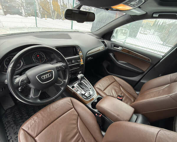 Белый Ауди Ку 5, объемом двигателя 2 л и пробегом 150 тыс. км за 17000 $, фото 18 на Automoto.ua