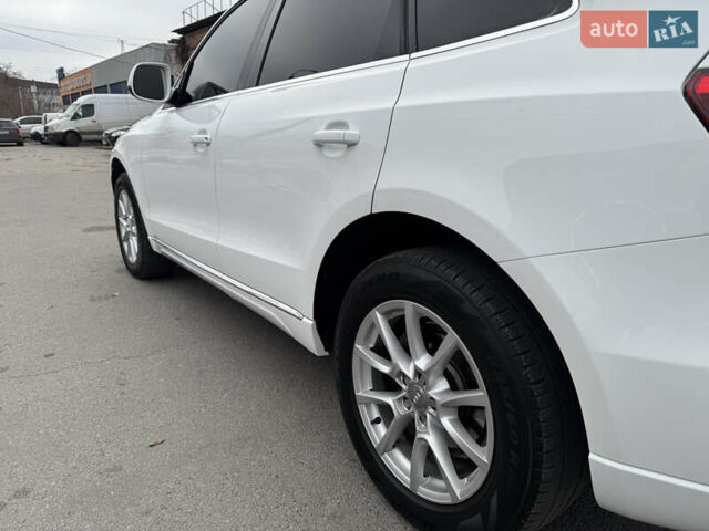Білий Ауді Ку 5, об'ємом двигуна 1.98 л та пробігом 199 тис. км за 14900 $, фото 17 на Automoto.ua