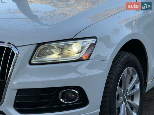 Білий Ауді Ку 5, об'ємом двигуна 2 л та пробігом 196 тис. км за 16300 $, фото 13 на Automoto.ua