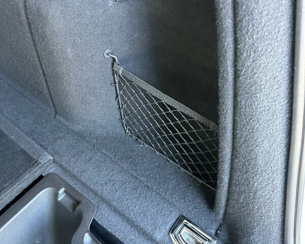 Белый Ауди Ку 5, объемом двигателя 1.98 л и пробегом 240 тыс. км за 15800 $, фото 4 на Automoto.ua