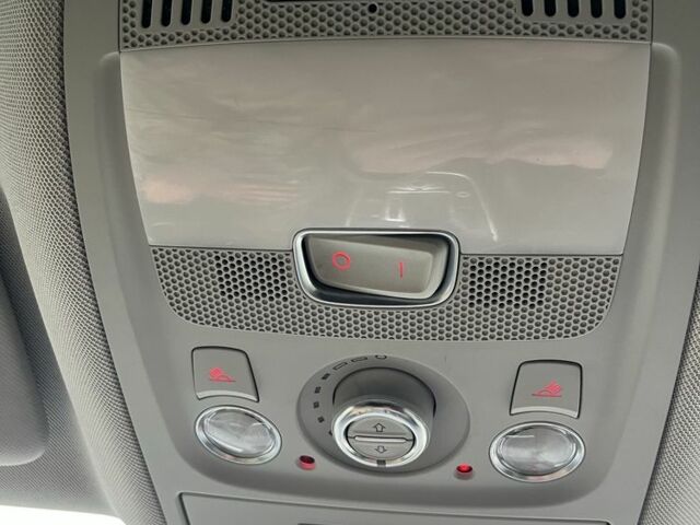 Белый Ауди Ку 5, объемом двигателя 3 л и пробегом 220 тыс. км за 17800 $, фото 10 на Automoto.ua